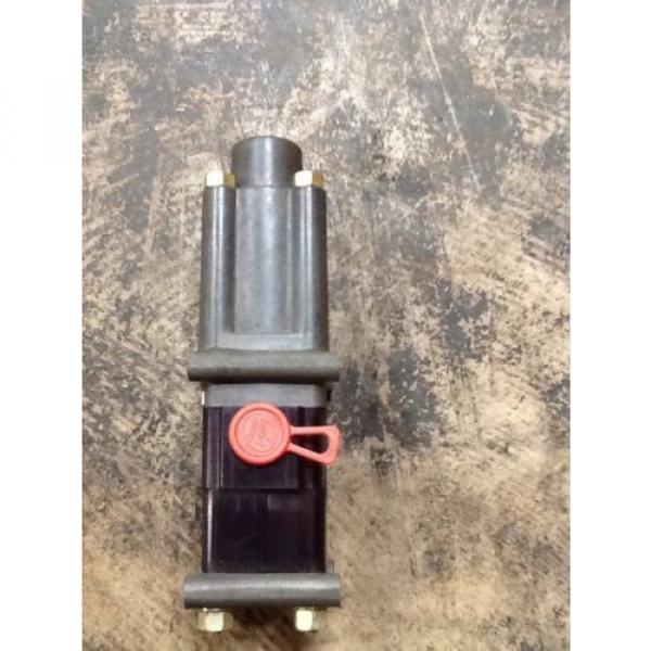 Rexroth Japan Italy Pilot Air Control Valve 1/4D P52901 #6 image