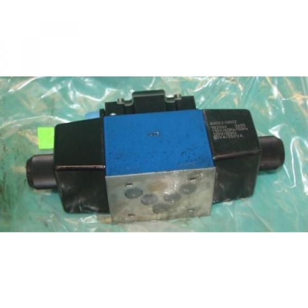 Mannesmann Canada Dutch Rexroth 4WE10E40/CW110N9DK25L Hydraulic Solenoid Valve R900974964 #2 image