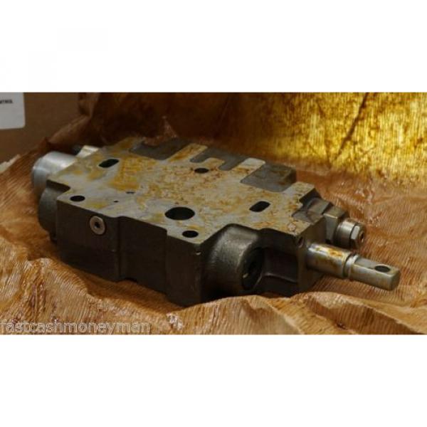 OSHKOSH India Canada MILITARY TRUCK HYDRAULIC VALVE 16-02-552-248 2CX109 4810-01-226-2224 #4 image